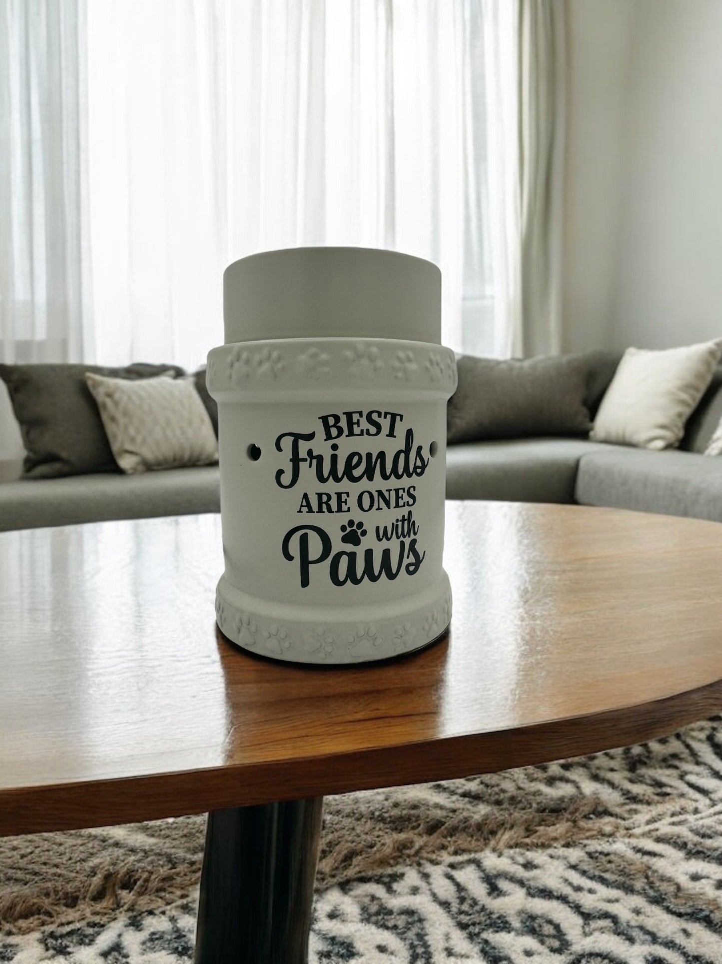 Electric Pet-Themed Wax Melter Featuring The Words "Best Friends Are Ones With Paws"